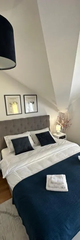 CAPITAL APARTMAN VIROVITICA，位于维罗维蒂察的酒店