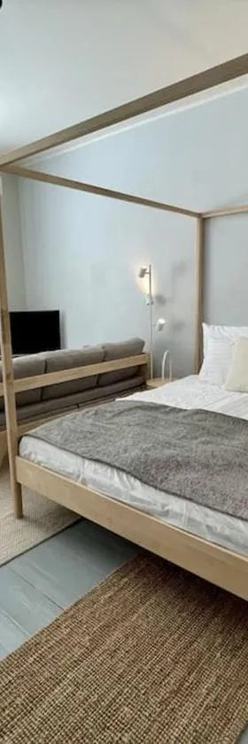 Hogland Apartments - 1，位于科特卡的酒店