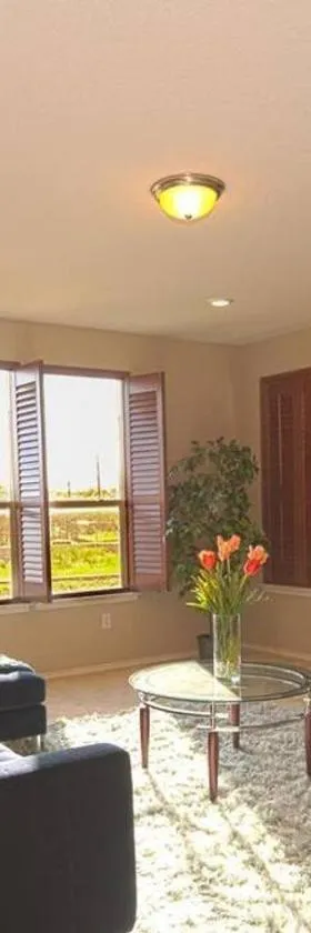 A Charming Hill Country Home，位于伯尼的酒店