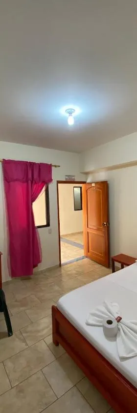 Capi Monzerra，位于Capitanejo的酒店