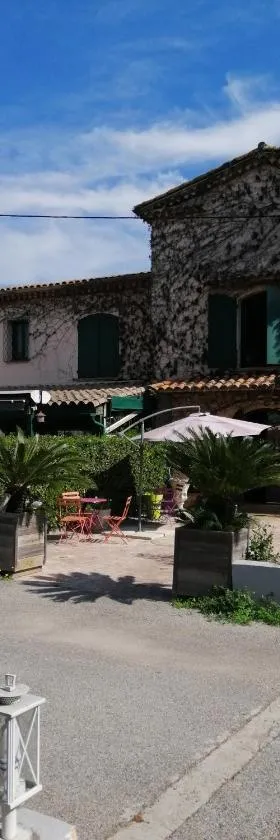 勒斯香气酒店，位于格拉斯的酒店