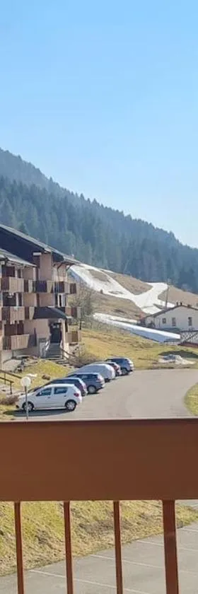 Appartement Lélex vue sur les pistes，位于雷莱克斯的酒店