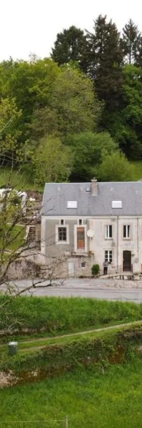 Vue Du Vallon，位于Bersac-sur-Rivalier的酒店