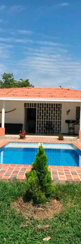 Casa La Esmeralda Acacias - Meta，位于阿卡西亚斯的酒店