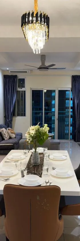 Meridin Bayvue 3 Bedroom，位于Kampong Kuala Masai的酒店