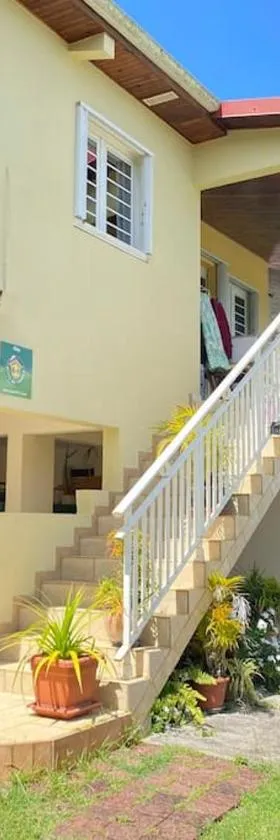 La Gîte Le Sucrier au Lamentin -10 min du CHUM，位于勒拉芒坦的酒店