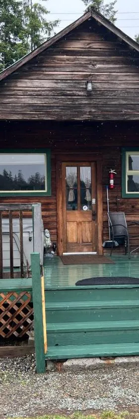 Bridge Tender Shack with hot tub on deck，位于拉康纳的酒店