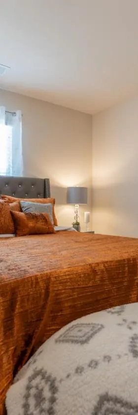Luxury Bedroom with Private Bath，位于汉普顿的酒店