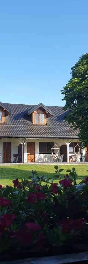 Siedlisko U Ani，位于Skrzynki的酒店