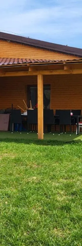 Chata Dolní Bušínov，位于扎布热赫的酒店