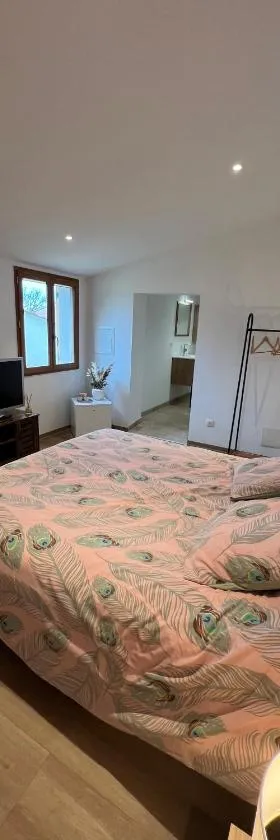 Le Cabanon de Pépé，位于曼讷的酒店