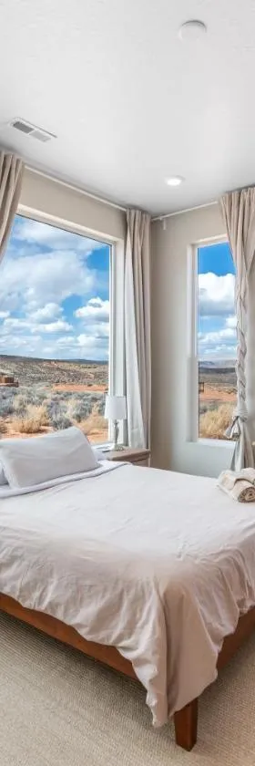 Page Arizona border town- Grand Serenity room with Mesa Views，位于比格沃特的酒店