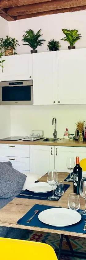 Studio au vieux Marly-le-Roi - Bien equipé - Matelas de qualité - 7min du Train vers Paris，位于马尔利勒鲁瓦的酒店