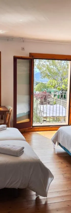 L'Olivera Casa Rural，位于卡斯特尔比斯堡的酒店