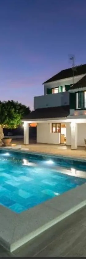VILLA LUNA (Piscina climatizada-BBQ-Wifi-Parking)，位于San Fulgencio的酒店