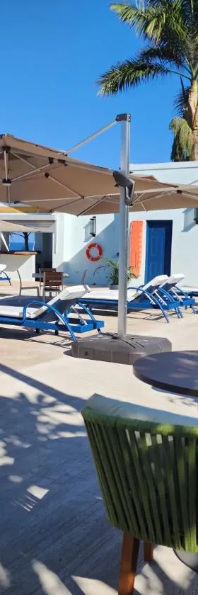 Hotel 39 Jamaica，位于蒙特哥贝的酒店