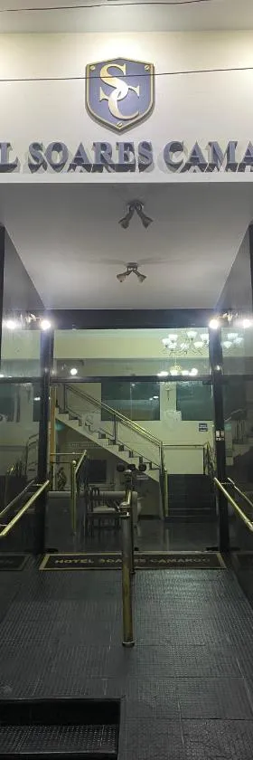 HOTEL SOARES CAMARGO，位于萨利索波利斯的酒店