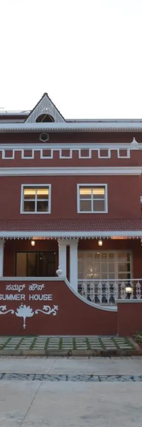 Summer House Nandi Foothills，位于Nandi的酒店