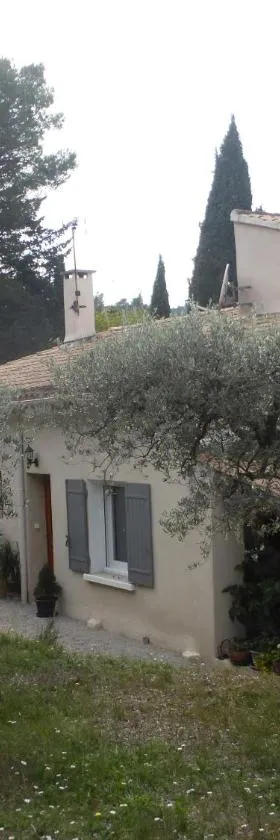 2 chambres au calme Villa Chrisma Provence，位于奥尔冈的酒店