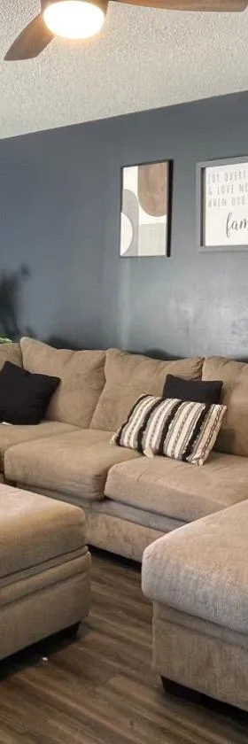 Spacious 1king bd/2queen bd/* 1 mile from I-85，位于列克星敦的酒店