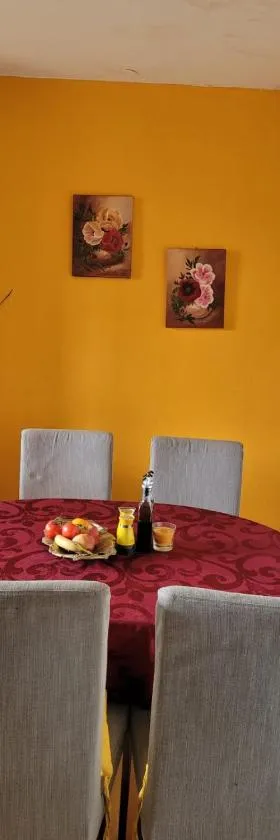 Irie Vibes，位于Bourganeuf的酒店