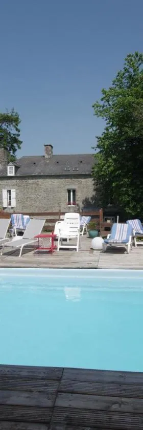 chambre plénitude，位于Condé-sur-Noireau的酒店