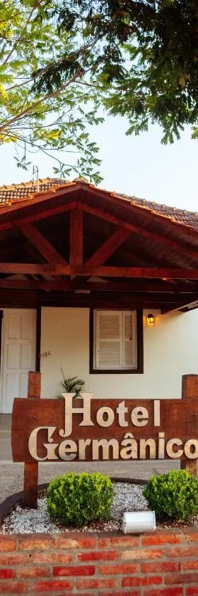 Hotel Germânico，位于Agudo的酒店