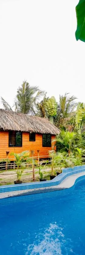 The Lazy Cabanas，位于坎多林的酒店