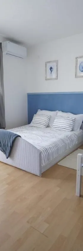 L'infini Sea Shell apartment Zubovići，位于祖波维奇的酒店