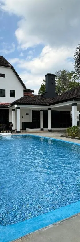 A’famosa Villa D’faro Private Swimming Pool，位于马六甲的酒店