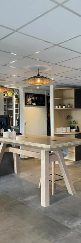 拉昂宜必思酒店，位于拉昂的酒店