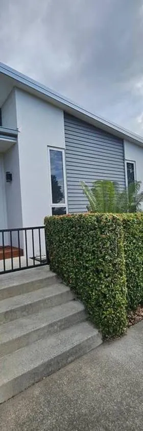 Golden Sands Beachside Cottage，位于帕帕莫阿的酒店
