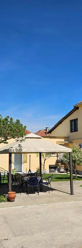 Apartments Kuca Aleksic，位于尼什的酒店