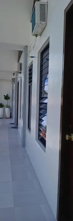 Leo Green Apartelle，位于Jagna的酒店