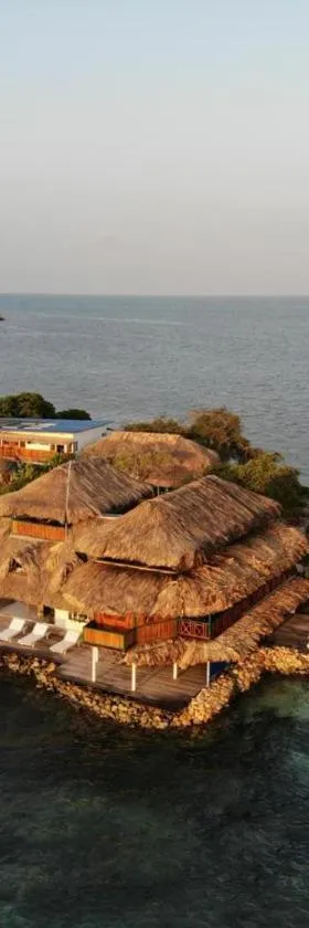 Hotel Puntanorte，位于Tintipan Island的酒店