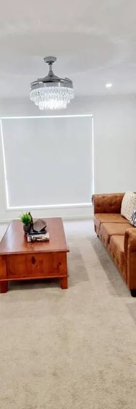 5-Bedroom House: Ensuite, Netflix, Prime Location，位于Waterford的酒店