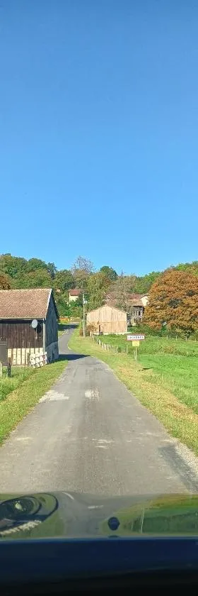 Chez Nath，位于Aubréville的酒店