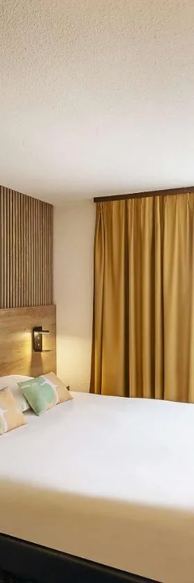 Ostal Pau Universite - Sure Hotel Collection by Best Western，位于波城的酒店