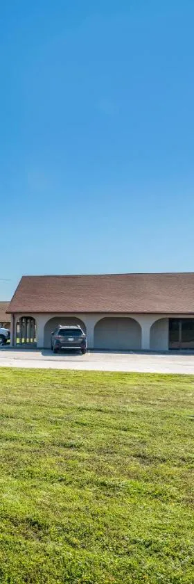 Americas Best Value Inn Bonham，位于Bonham的酒店
