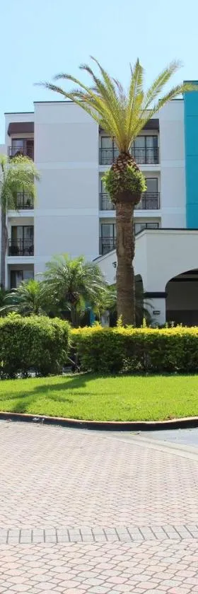 迪尔菲尔德海滩升级贝斯特韦斯特酒店及套房，位于迪尔菲尔德海滩的酒店