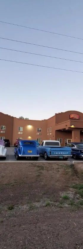 The Sunset Inn，位于阿拉莫萨的酒店