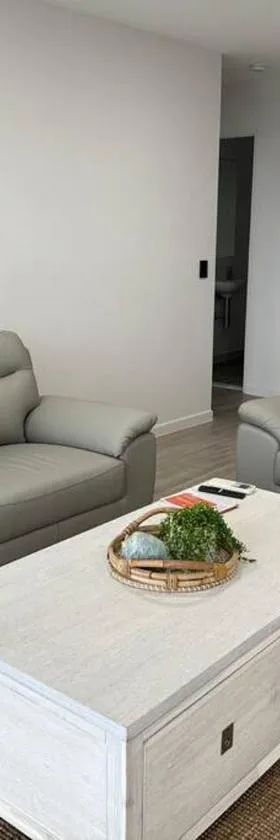 Luxury Spacious Apartment，位于黄金海岸的酒店