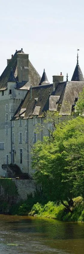 Château de La Tour en Brenne，位于Rivarennes的酒店