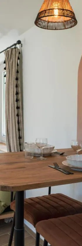 Le Pavillon - Les Lodges de Praly，位于Les Ollières-sur-Eyrieux的酒店