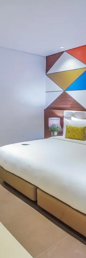 Summit Hotel Naga，位于那牙的酒店