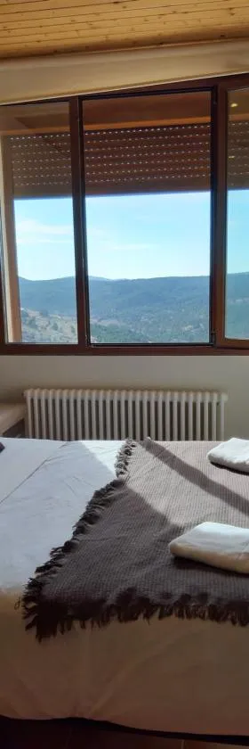 Apartamentos Mirador de Gúdar，位于Gúdar的酒店