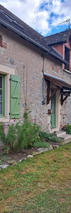 Chez Nous，位于Brigueil-le-Chantre的酒店