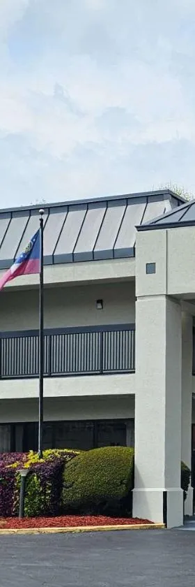道格拉斯维尔六旗品质酒店，位于道格拉斯维尔的酒店