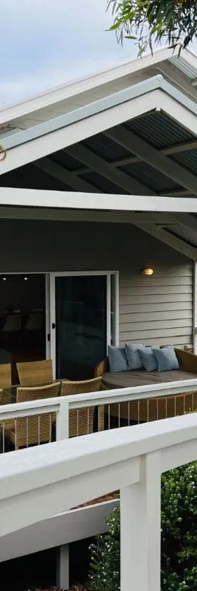 Salt Life - Pet Friendly Outside WIFI，位于罗布的酒店