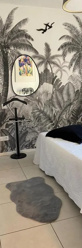 Micca，位于Châteauneuf-sur-Charente的酒店